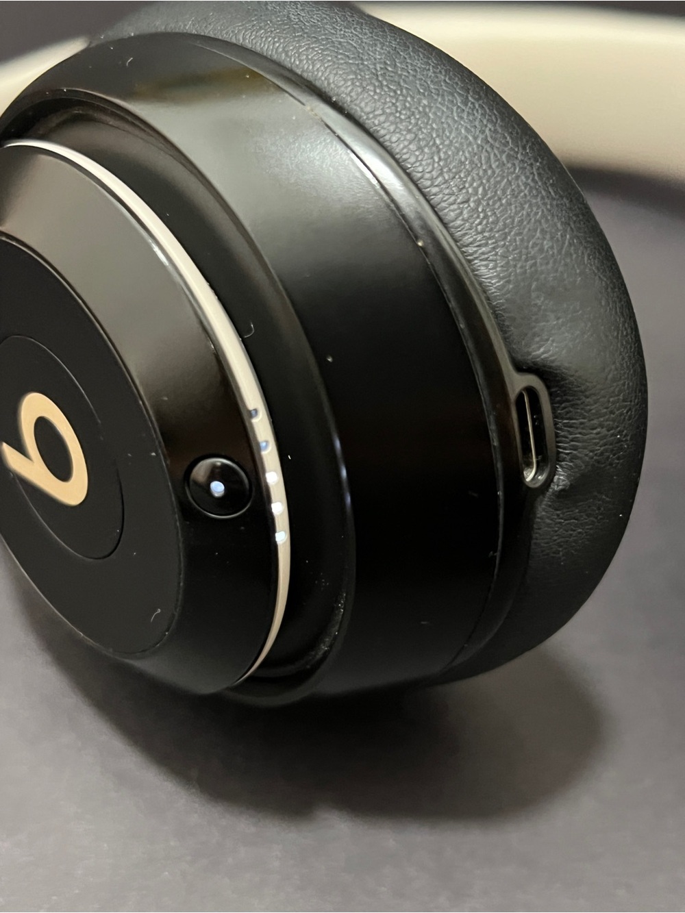 Beats Studio Pro Headphones black gold - Picture 10 of 13